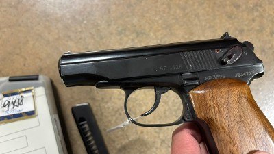 RUSSIAN STATE FACTORIES MAKAROV 9x18MM MAKAROV - Image 4 of 12