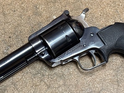 RUGER SUPER BLACKHAWK .44 MAGNUM - Image 3 of 10