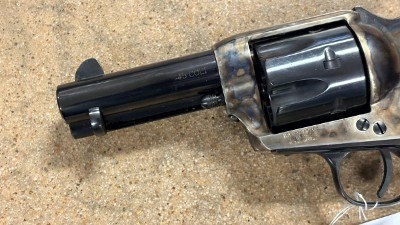 UBERTI 1873 BIRDS HEAD 45 Colt (Long Colt) - Image 4 of 8