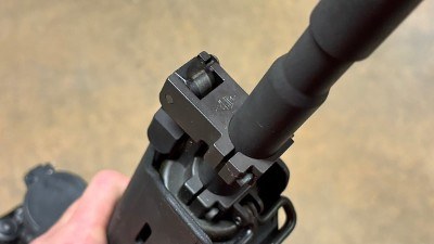 CROSS MACHINE TOOL UHP 15A RIFLE 5.56X45MM NATO - Image 2 of 8