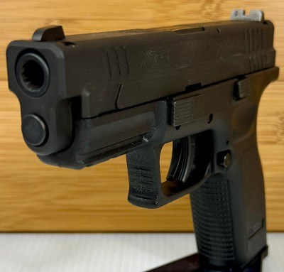 SPRINGFIELD ARMORY XD9 9MM LUGER (9x19 PARA) - Image 4 of 5