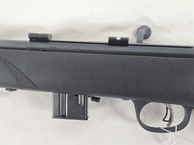 MARLIN XT-17 w/Magazine Heavy Barrel .17 HMR - Image 2 of 18