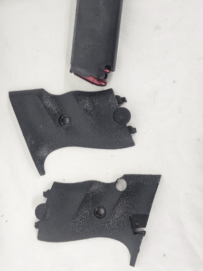 HI-POINT C9 Camo w/2 Black Grip Sets, 3 Mags, Original Box 9MM LUGER (9x19 PARA) - Image 4 of 13