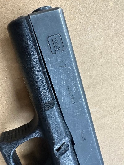 GLOCK 17 Gen 2 9MM LUGER (9x19 PARA) - Image 3 of 11