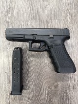 GLOCK 22 GEN 4 .40 - Image 4 of 4