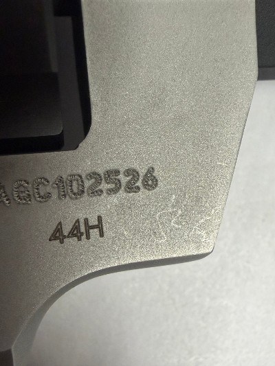 TAURUS RAGING HUNTER .44 MAGNUM - Image 9 of 13