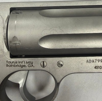 TAURUS THE JUDGE .45 LC/.410 GA - Image 11 of 15