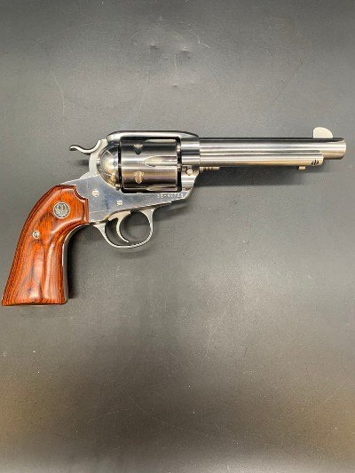 RUGER VAQUERO STAINLESS .44 MAGNUM - Image 3 of 6