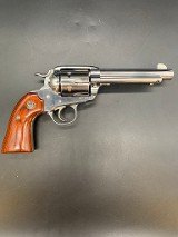 RUGER VAQUERO STAINLESS .44 MAGNUM - Image 3 of 6
