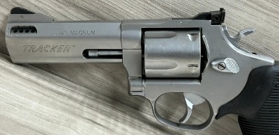 TAURUS TRACKER M425 STAINELSS .41 REM MAG - Image 2 of 10