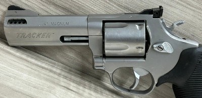 TAURUS TRACKER M425 STAINELSS .41 REM MAG - Image 2 of 10