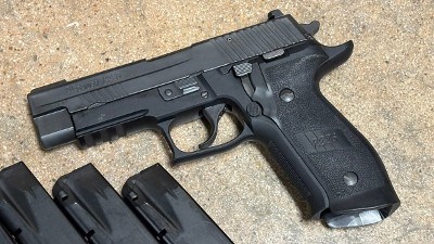 SIG SAUER P226 TAC OPS 40 Smith & Wesson - Image 2 of 10