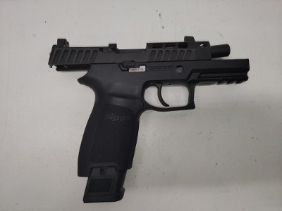 SIG SAUER P320 9MM LUGER (9x19 PARA) - Image 3 of 9