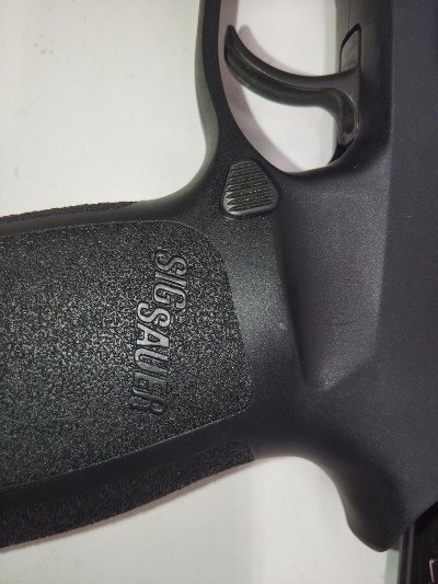 SIG SAUER P320 9MM LUGER (9x19 PARA) - Image 9 of 9