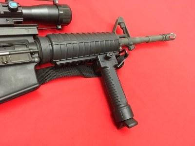 BUSHMASTER XM15-E2S - RIFLE 223 5.56MM - Image 8 of 12