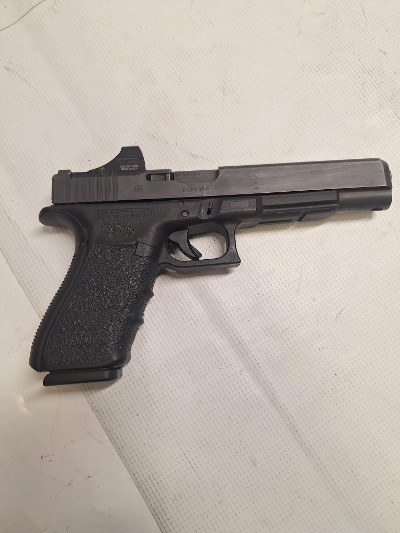 GLOCK 40 GEN 4 10mm Auto - Image 3 of 6