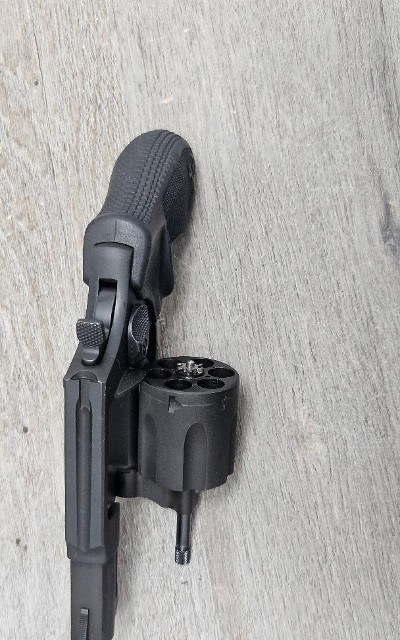 TAURUS 856 .38 SPL - Image 6 of 8