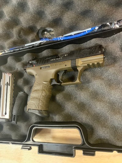 WALTHER P22 .22 LR - Image 2 of 8