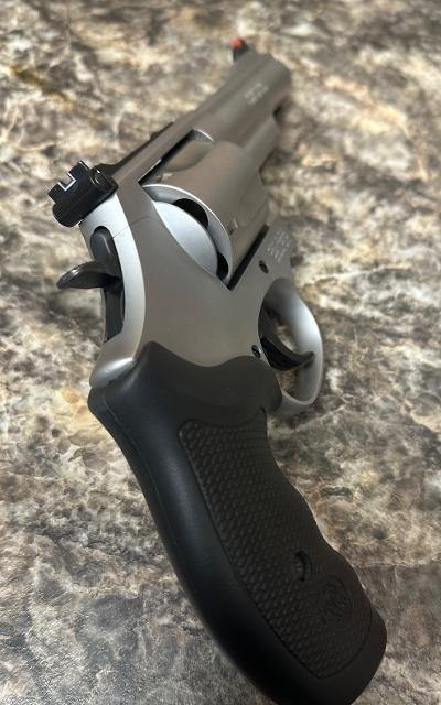 SMITH & WESSON 69 COMBAT MAGNUM .44 MAGNUM - Image 3 of 5