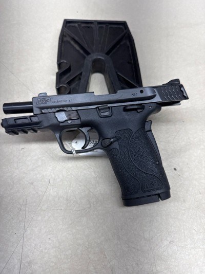 SMITH & WESSON M&P SHIELD 380ACP EZ .380 ACP - Image 4 of 11