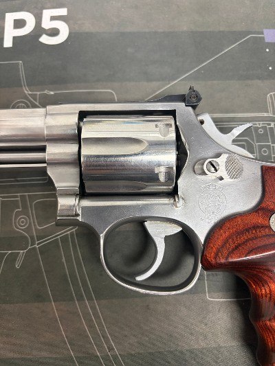 SMITH & WESSON 686-1 .357 MAG - Image 4 of 6