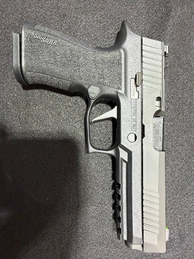 SIG SAUER P320 XTEN 10MM - Image 2 of 6