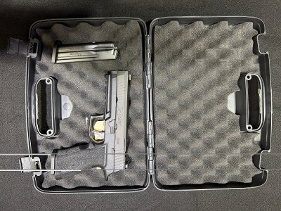SIG SAUER P320 XTEN 10MM - Image 6 of 6