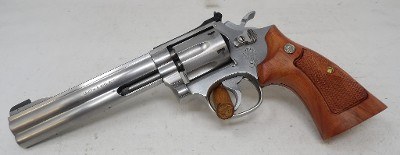SMITH & WESSON 617 .22 LR - Image 2 of 6