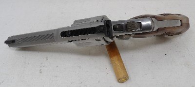 SMITH & WESSON 617-6 .22 LR - Image 6 of 6
