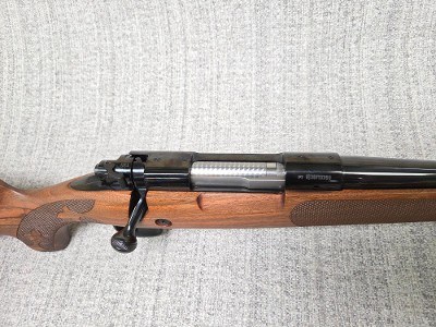WINCHESTER MODEL 70 SUPER GRADE 6.8 WESTERN - Image 3 of 4