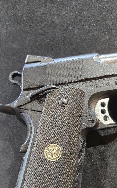 WILSON COMBAT CA PROFESSIONAL .45 ACP - Image 5 of 13