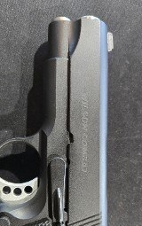WILSON COMBAT CA PROFESSIONAL .45 ACP - Image 8 of 13