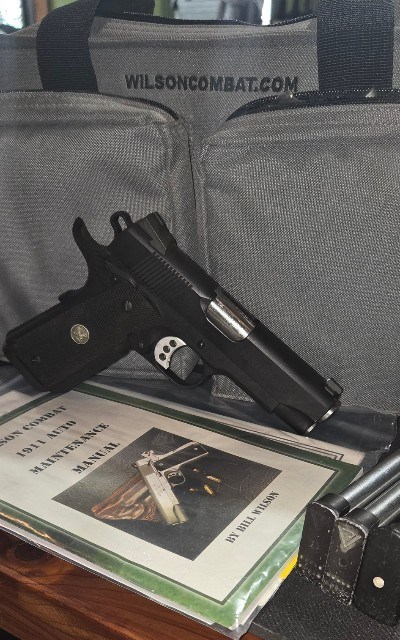 WILSON COMBAT CA PROFESSIONAL .45 ACP - Image 1 of 13