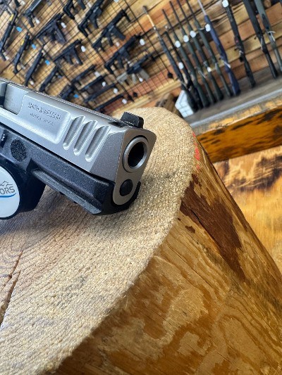 SMITH & WESSON SD40 2.0 .40 S&W - Image 3 of 5