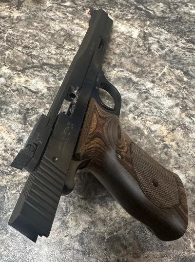 SMITH & WESSON 41 .22 LR - Image 4 of 5