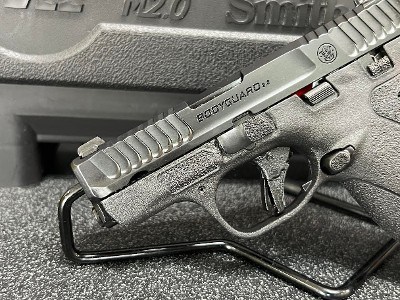 SMITH & WESSON M&P BODYGAURD 2.0 .380 ACP - Image 2 of 11