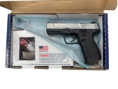 SMITH & WESSON SD9 VE 9MM LUGER (9X19 PARA) - Image 1 of 7