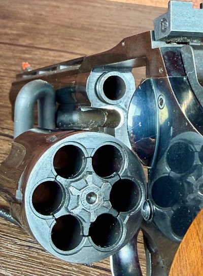 DAN WESSON FIREARMS Model 15 357 Magnum 6" and Included 8" Barrel .357 MAG - Image 9 of 10