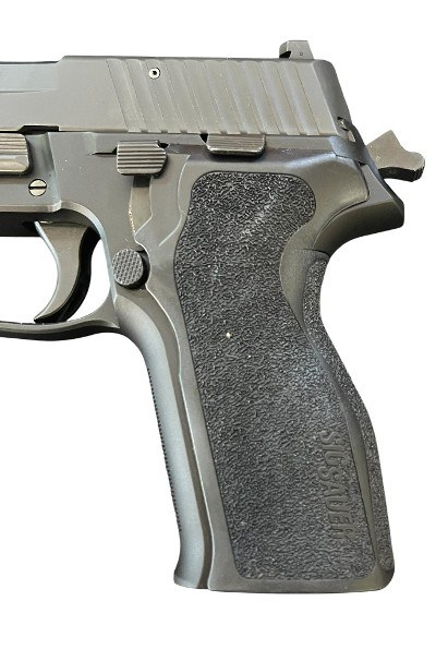SIG SAUER P226 9MM LUGER (9x19 PARA) - Image 4 of 7