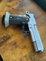 STRAYER TRIPP INTERNATIONAL SAS .40 S&W - Image 2 of 2