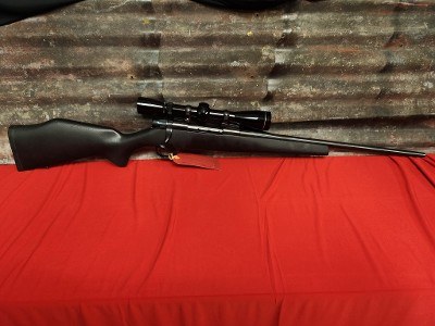 WEATHERBY VANGUARD .270 WIN - Image 1 of 8