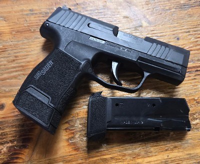 SIG SAUER P365 TACPAC 9MM LUGER (9x19 PARA) - Image 1 of 2