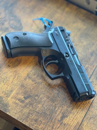 CZ CZ 75 Compact P01 9MM LUGER (9x19 PARA) - Image 2 of 2