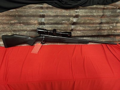 WEATHERBY VANGUARD .257 WBY MAG - Image 1 of 8