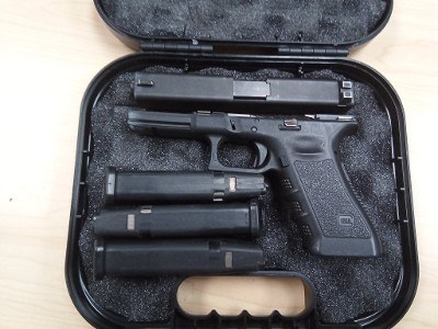 GLOCK G22 GEN 3.40 CALIBER - Image 3 of 4