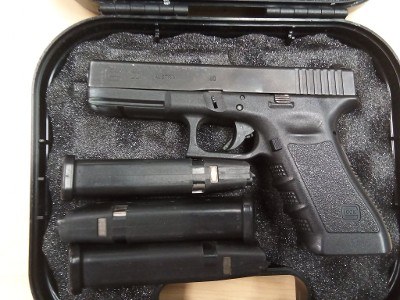 GLOCK G22 GEN 3.40 CALIBER - Image 2 of 4