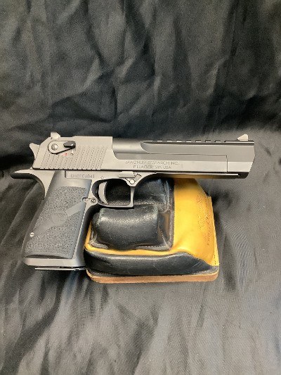 MAGNUM RESEARCH DESERT EAGLE .357 MAG - Image 5 of 10