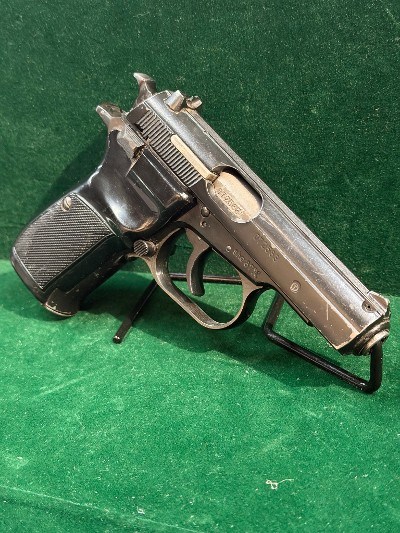 CZ CZ-82 9x18MM MAKAROV - Image 1 of 2