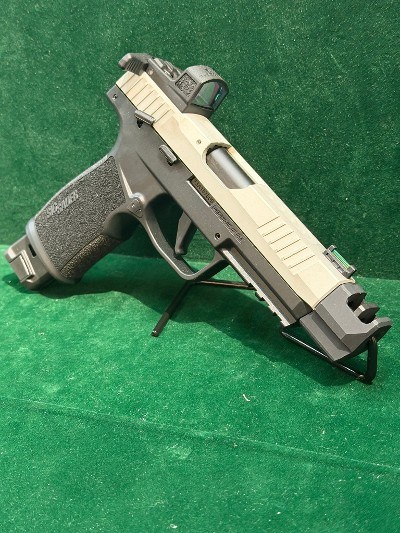 SIG SAUER P322-COMP .22 LR - Image 2 of 2