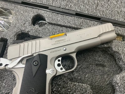 TAURUS 1911 45 ACP .45 ACP - Image 6 of 8